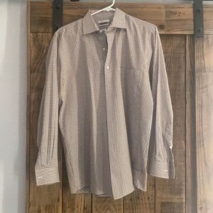Van Heusen button up dress shirt